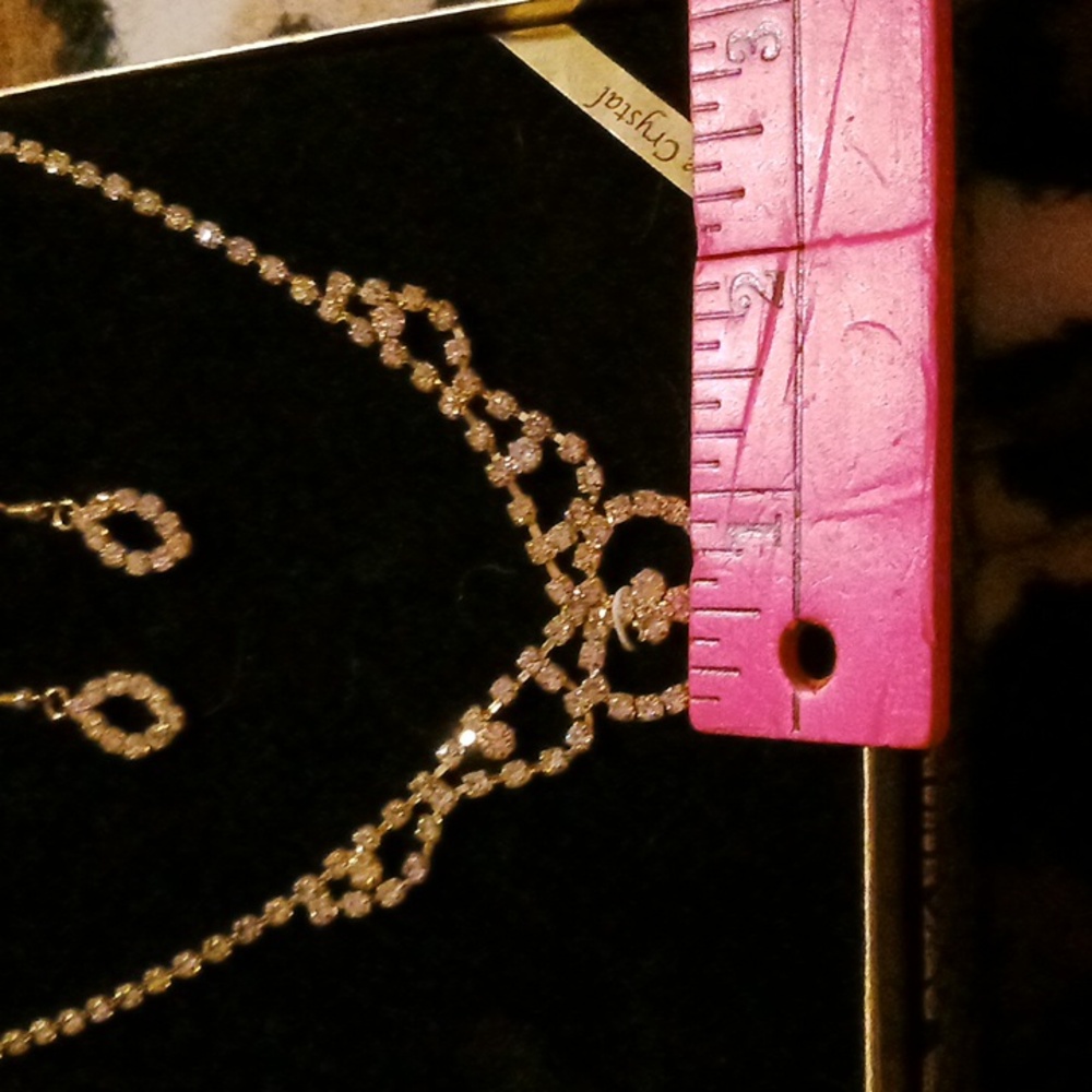 Genuine Crystal Necklace and Earrings Set. NIB - Picture 8 of 17